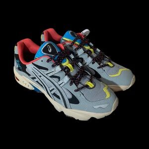 ASICS Gel-Kayano OG 5 *NWB* NEW* men’s size 10.5 Retro LifeStyle Running shoes